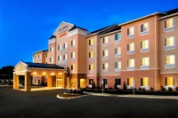 Fairfield Inn & Suites Watertown Thousand Islands Hotels in 