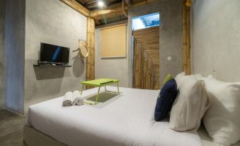 Urbanview Hotel Ta-ke Blok M