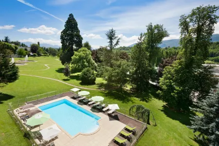 Hôtel Ibis Styles Aix-Les-Bains Domaine de Marlioz Отели в г. Трессерв