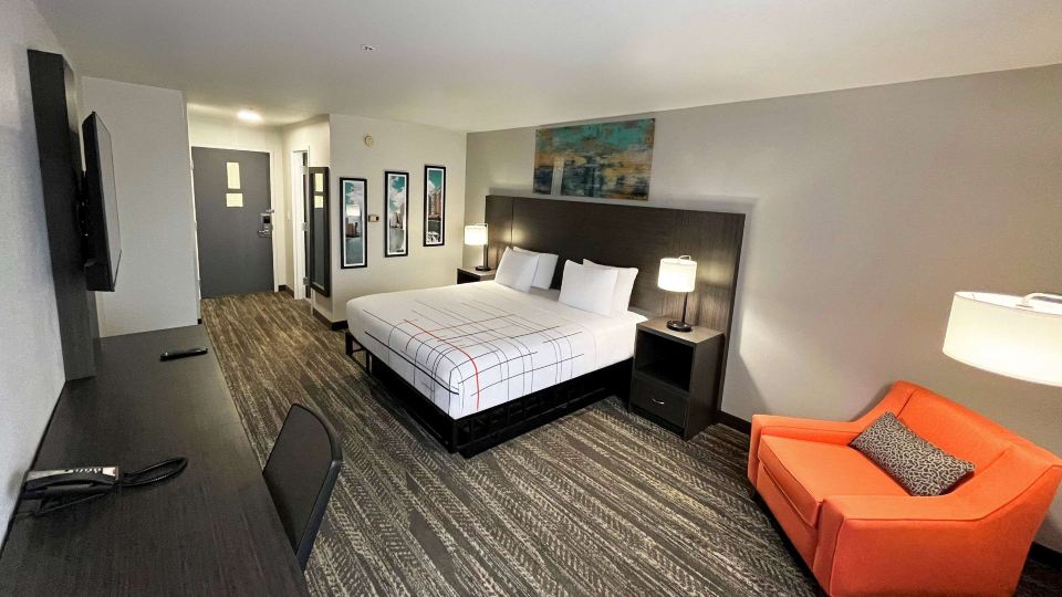 La Quinta Inn & Suites by Wyndham South Holland