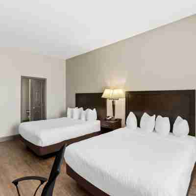 Sonesta Essential la Porte Rooms