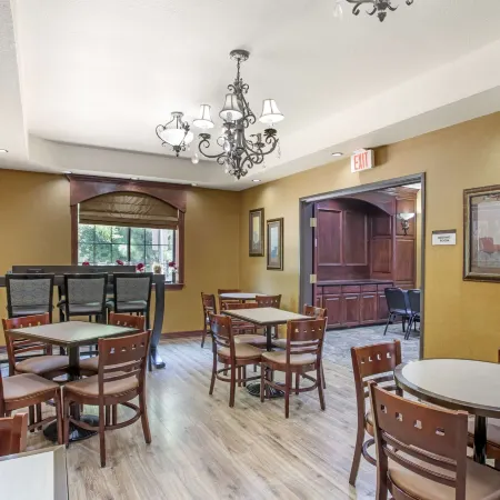Best Western Plus Crown Colony Inn Suites