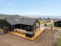 "Gunborg" - 400m from the Sea