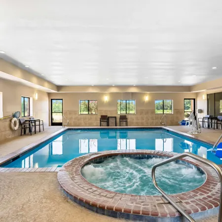 Comfort Suites Lindale - Tyler North