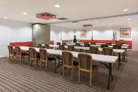Ramada by Wyndham Mountain Home