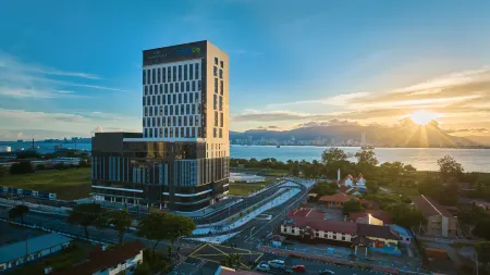 Crowne Plaza Penang Straits City