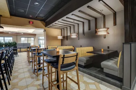 Drury Inn & Suites Lafayette IN Отели в г. Лафайетт