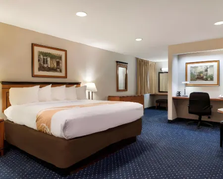 Quality Inn Auburn Hills - Detroit North Hotels in Oakland County