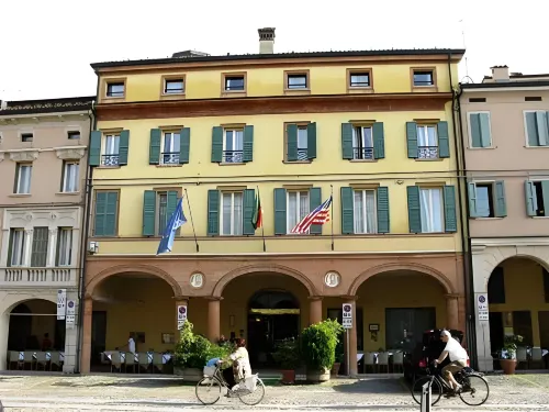 Phi Hotel Dei Medaglioni Hotels in Carpi