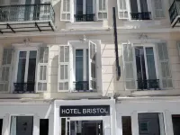 Bristol Nice Hotels near Parc Chambrun