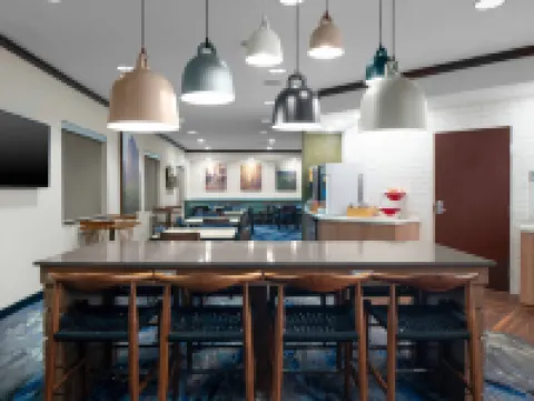 Fairfield by Marriott Inn & Suites Jefferson City Hotels in Cole County