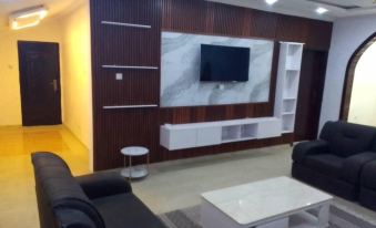 Rotzy Residences Adefowope - Home Away from Home