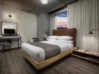 Moxy Boston Downtown Отели рядом с достопримечательностью «Тропа Свободы»