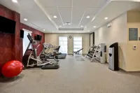 堪薩斯城KU醫療中心希爾頓惠庭套房酒店 - 健身室/gym room