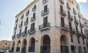 Port Plaza Apartments