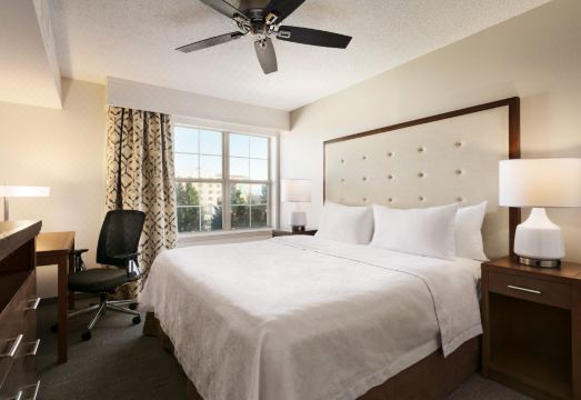 1. 홈우드 스위트 ..