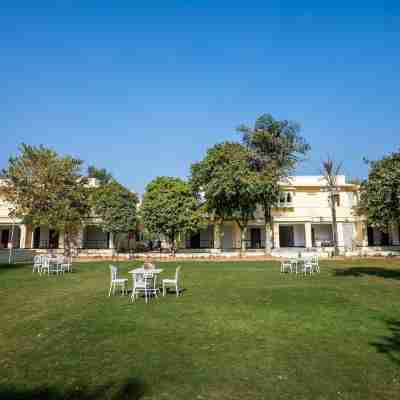 jüSTa Alwarbagh 度假村及會議中心 Hotel Exterior