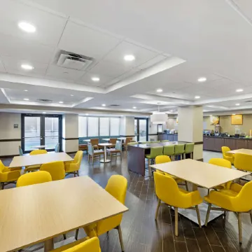 Comfort Inn & Suites Arlington Heights - Schaumburg