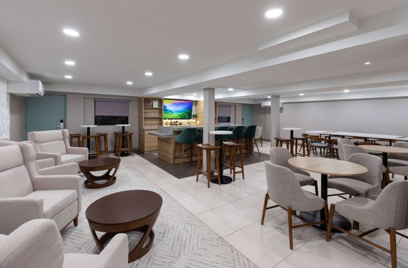 Wyndham Garden Louisville East photo 4