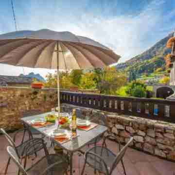 Liano Apartments Dining/Meeting Rooms