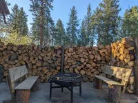Unique Rustic and Renovated Barn in the Woods Hotels near Calvary Chapel Bitterroot Valley