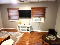 Cozy second floor unit in the heart of Downtown Charlevoix, 1BR / 1BA sleeps 4 Hotels in Charlevoix
