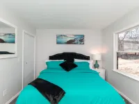 Family friendly mountain view, modern retreat. Hotels in Bath County