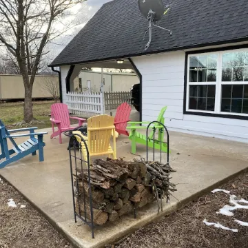 Remodeled country home w/firepit, super close to great hiking trails