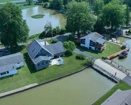 Best Location Water Front.Private Dock.Canoe.Kayak.PaddleBoard,GolfCourseCommnty Hotels in Huron
