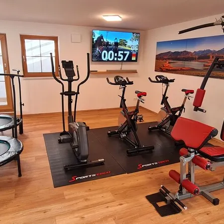 Apartment Hipp No. 9 - 74m² new building on the 1st floor with balcony and mountain view Отели в г. Хальблех