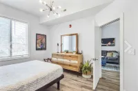 7 minutes to Broadway! Free Parking! Sleeps 6!