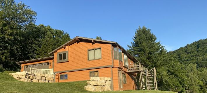 Secluded, Romantic, Family Friendly And Cozy, Last House In The Valley. Hotels in Vernon County
