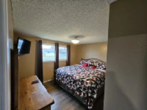 Cozy 3 bedroom by airbase! Hotels in Altamont