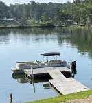 Janmother's Cabin, easy walk to The Social on Lake Martin, Castaway Island