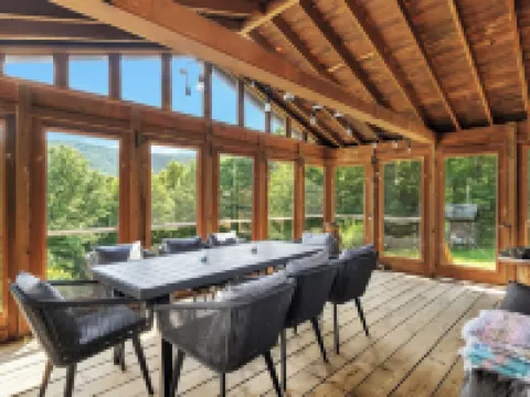 A world where time stands still, close to Belleayre Ski & Wedding venues. Hotels in Roxbury