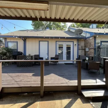 Serenity in Heart of DFW w/ PRIVATE parking & KING Bed ⭑ Min. from DFW Airport +