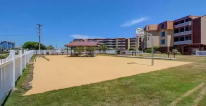 Fun in the Sun on Topsail Island at the Pelican Pad: A cozy oceanfront condo