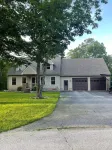 Quiet four bedroom cape. only 30 mins to Bar Harbor and Acadia National Park