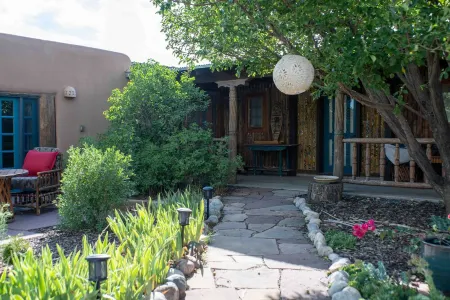 Adorable Casita in The Enchanted Circle