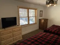 6Br Luxury Lodge • 300 ft to Cupp Run • Hot Tub Sunsets • 3 Decks & Views