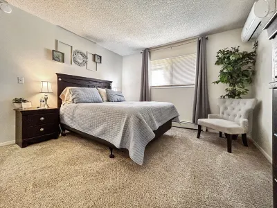 Beauty in the Springs"Entire Condo Great Location