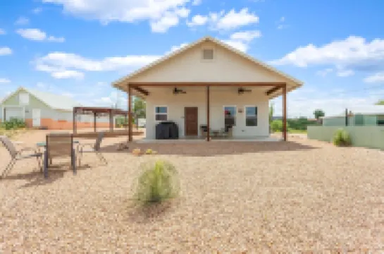 Experience the Wild West in Style: Unforgettable Getaway in Tombstone, Arizona!!