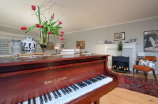 Beautiful Wine Country Escape Hotels in Carlton