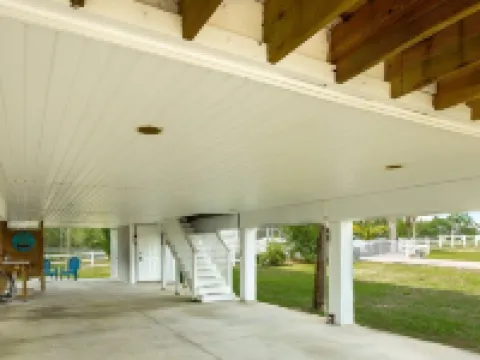 Fish, Beach, Pool, Swim, Relax Hotels in Carrabelle