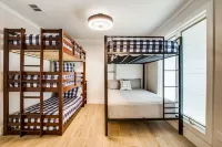 Luxury Lakefront Oasis - Kayaks, Views & Games