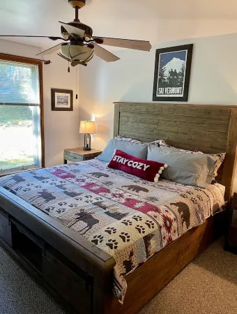 Ski in Ski out Condo at Seasons on Mount Snow Hosted by Dean and Tina Отели в г. Довер