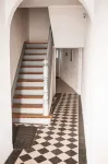 PS2: Bright, renovated old apartment in a district in the south of Trier