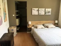 Maison Douillette et Calme à 700m des Plages Hotels in Saint-Brevin-les-Pins