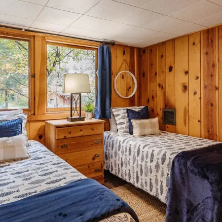 The Apple Cabin in Sedona Scenic Oak Creek Canyon
