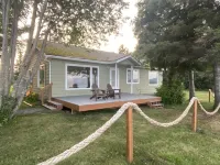 STARFISH BUNGALOW AMAZING VIEW!! KACHEMAK DRIVE Hotels in Homer